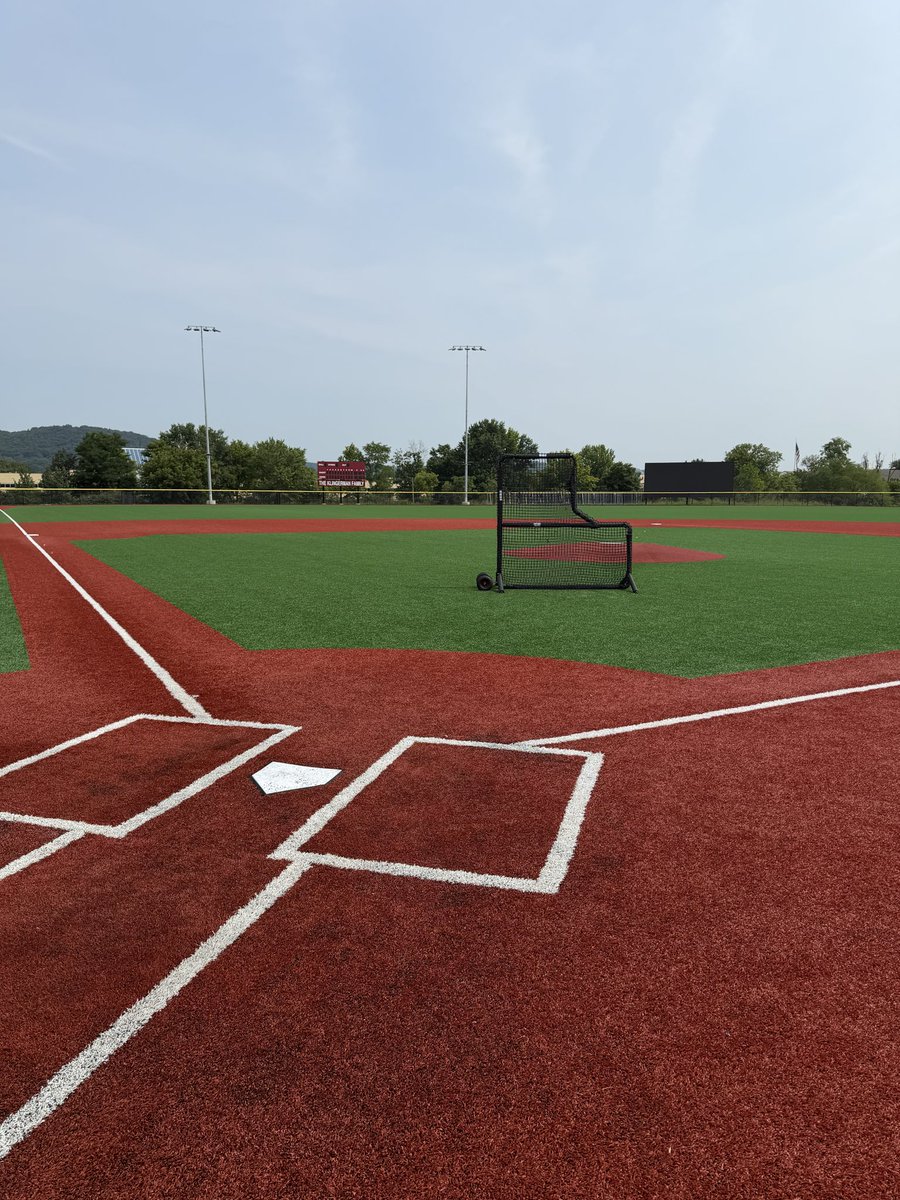 CoachJasonBoak's tweet photo. 🚨2027 Grads and Transfers

Want a hands-on technical degree and chance to pitch in college?

Penn College of Technology - NCAA D3 United 
East Conference

- Ranked number 1 school for innovation 3 years in a row
- New turf field with lights
- Recruiting RHP and LHP for next fall

Shoot me a message with some film and your major.

Come build with us! 

@PCTBaseball @UncommittedUsa