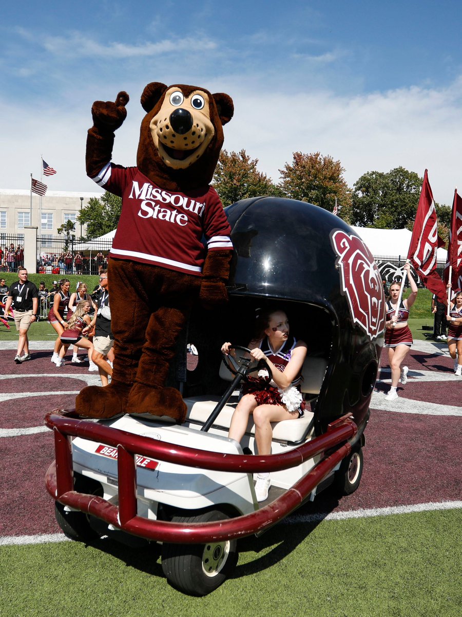 aggiesbruh's tweet photo. Get that cart girl on the golf course.
#aggies #cfb #funny #blowout #lock #streets https://t.co/O1N5yIOitP