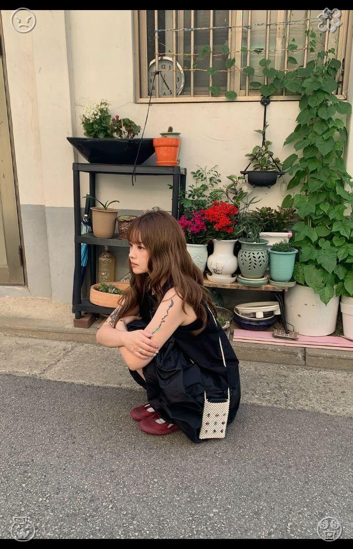 xenicangle's tweet photo. 🥎Ship Exhibition The ships, the modelThe remaining part of the afternoon flew by, as Clara and Ethan spent time playing with the cats, chatting, and sipping coffee. They discovered more about one another—Ethan had a passion for vintage films, Clara enjoyed delving into poetry, https://t.co/0kK54TPzRv
