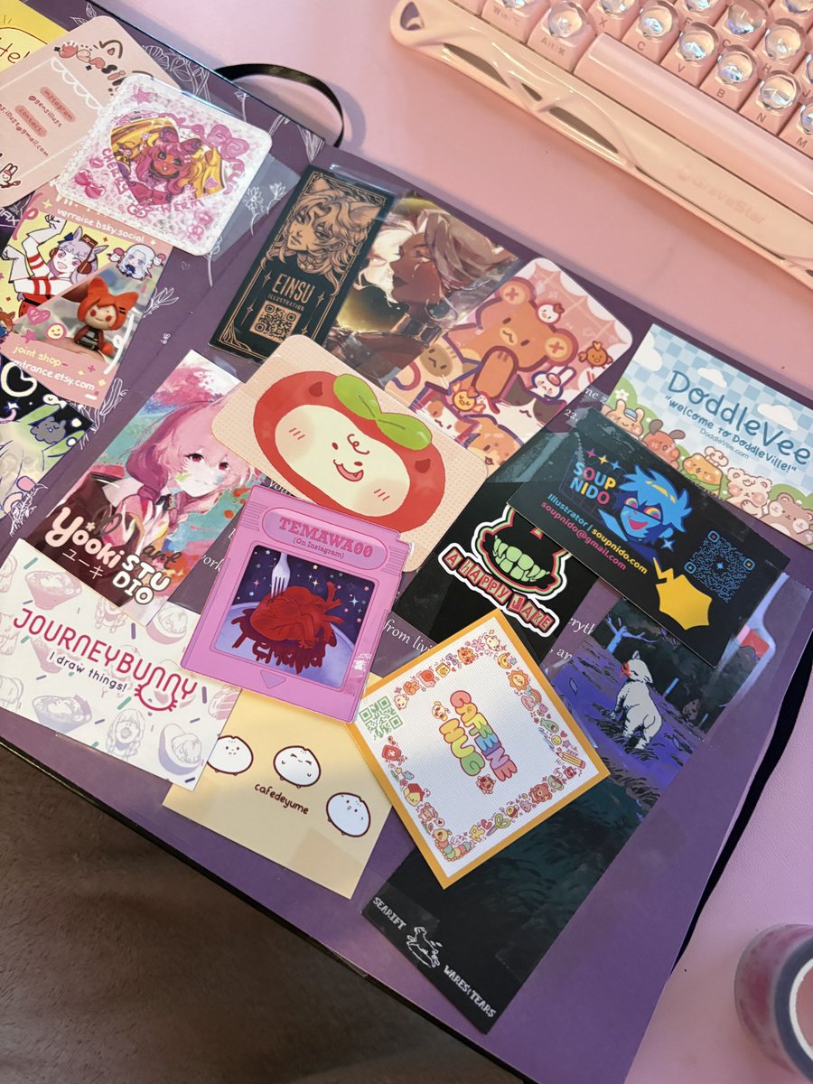coyfaee's tweet photo. san japan was so much fun!! seeing other artists work is so inspiring ;; v ;; 💕🩷 https://t.co/tXM6nkNy4x