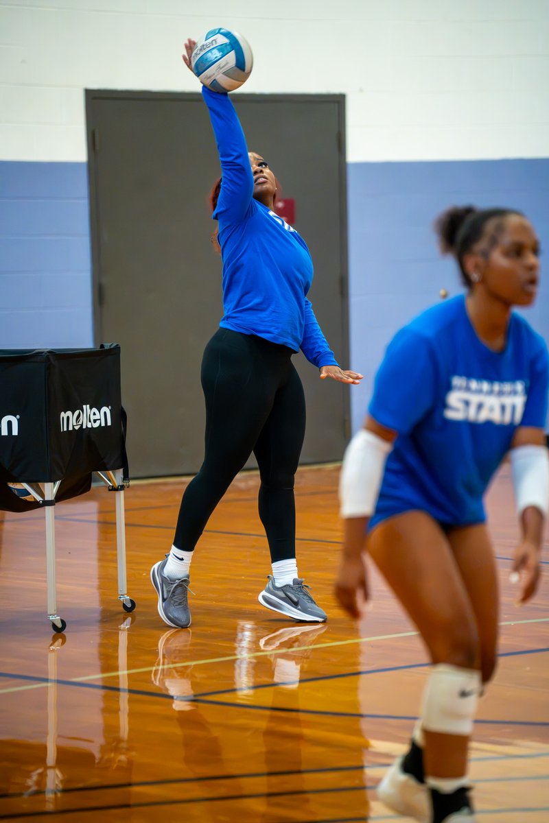 TSUTigersVB's tweet photo. A little serving & passing
#RoarCity x #RowTheBoat https://t.co/umKZEFCAEv