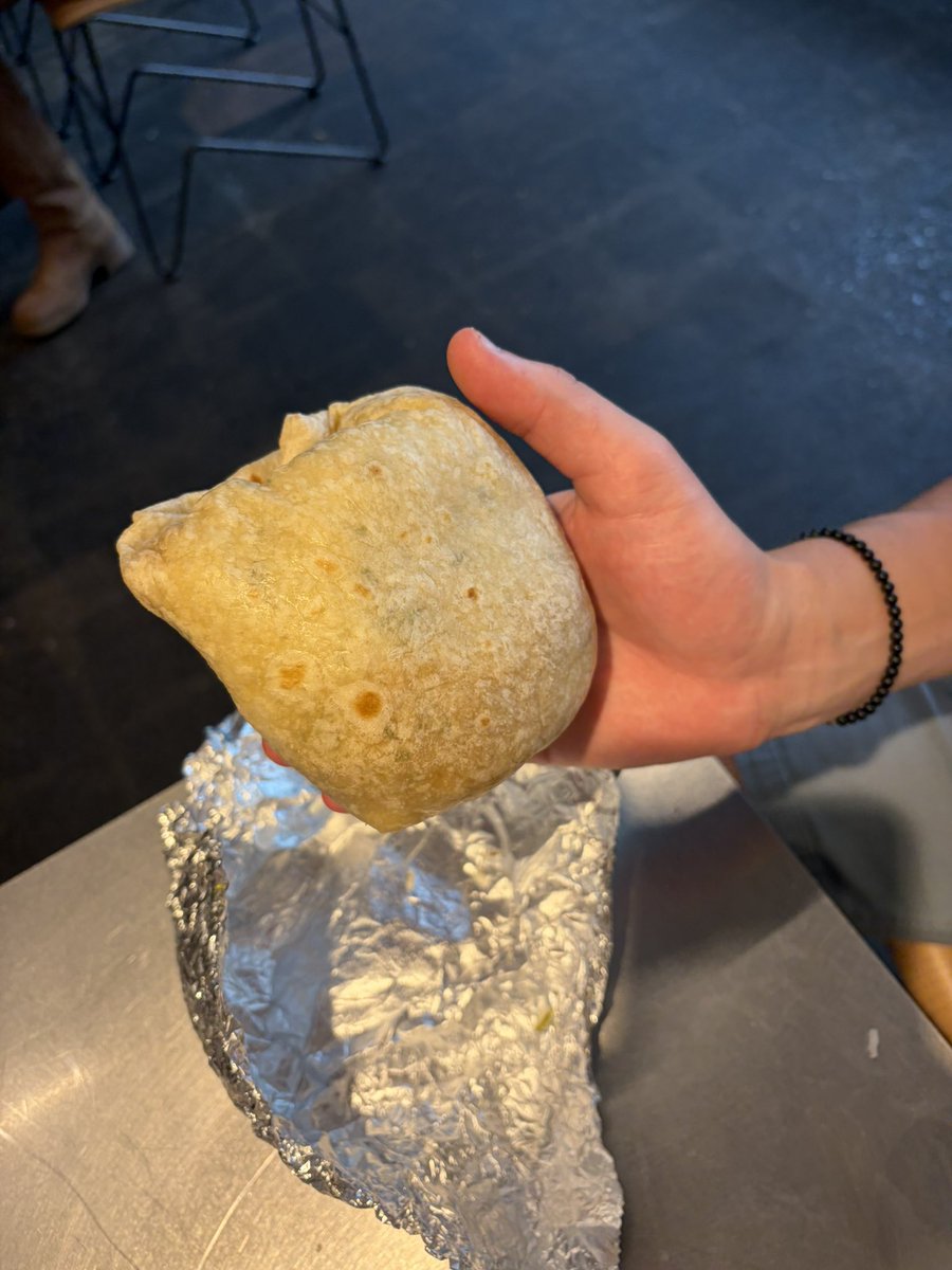 JeffLebowski_69's tweet photo. @ChipotleTweets wtf are we doing https://t.co/uFF5j9S9Mk
