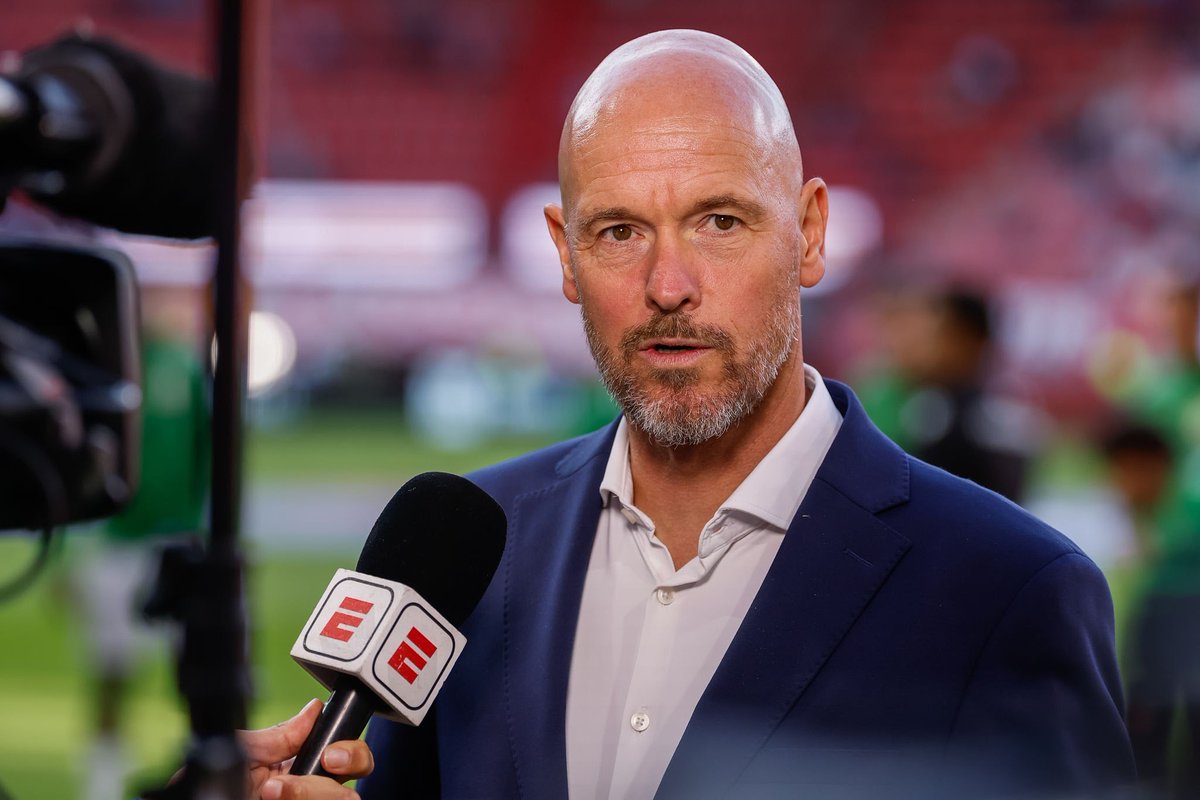Forca_Fcb's tweet photo. إريك تين هاغ (المدير التقني لنادي تفينتي):

🎙️ هناك اهتمام كبير جدًا برود نيستاد من عدة أندية كبيرة، وهذا ليس سرًا

🎙️ رغم هذا الاهتمام، رود لم يطلب الرحيل أبدًا، بل يريد البقاء هنا ومواصلة تطوره معنا

🎙️ لم نجدد عقده حتى عام 2029 من دون سبب. هو يريد أن يكمل مسيرته هنا، على الأقل خلال هذا الموسم، وأن يحقق النجاح معنا

🎙️ بعد نهاية الموسم سنرى ما سيحدث بشأن مستقبله، لكن في الوقت الحالي تركيزه بالكامل على الاستمرار مع تفينتي