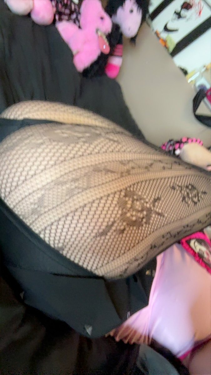 bunnixoxoexe's tweet photo. how to win me over… spoil me cashapp $cyb3rluvss #egirl #egirlvibes #internetgirl #prettygirl #spoiledgirl #cashapp #cashappme #paypig #findom #girlfriend #babygirl #attention #fyp #viral #trending #explore #selfie #altgirl #pinkhair #y2k #onlinegirl #dmme #foru #hotgirl #egirl https://t.co/EQA4zDD9Wr