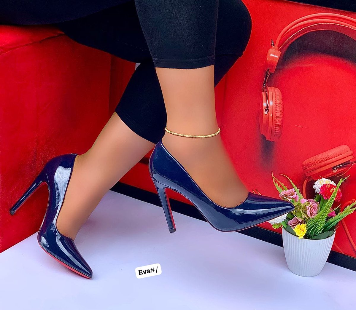 Jules_wears's tweet photo. Smart shoes should be a necessity for you.

37--42

Available in 6 colours 

🏷️27,000 https://t.co/pRqJJwddvi