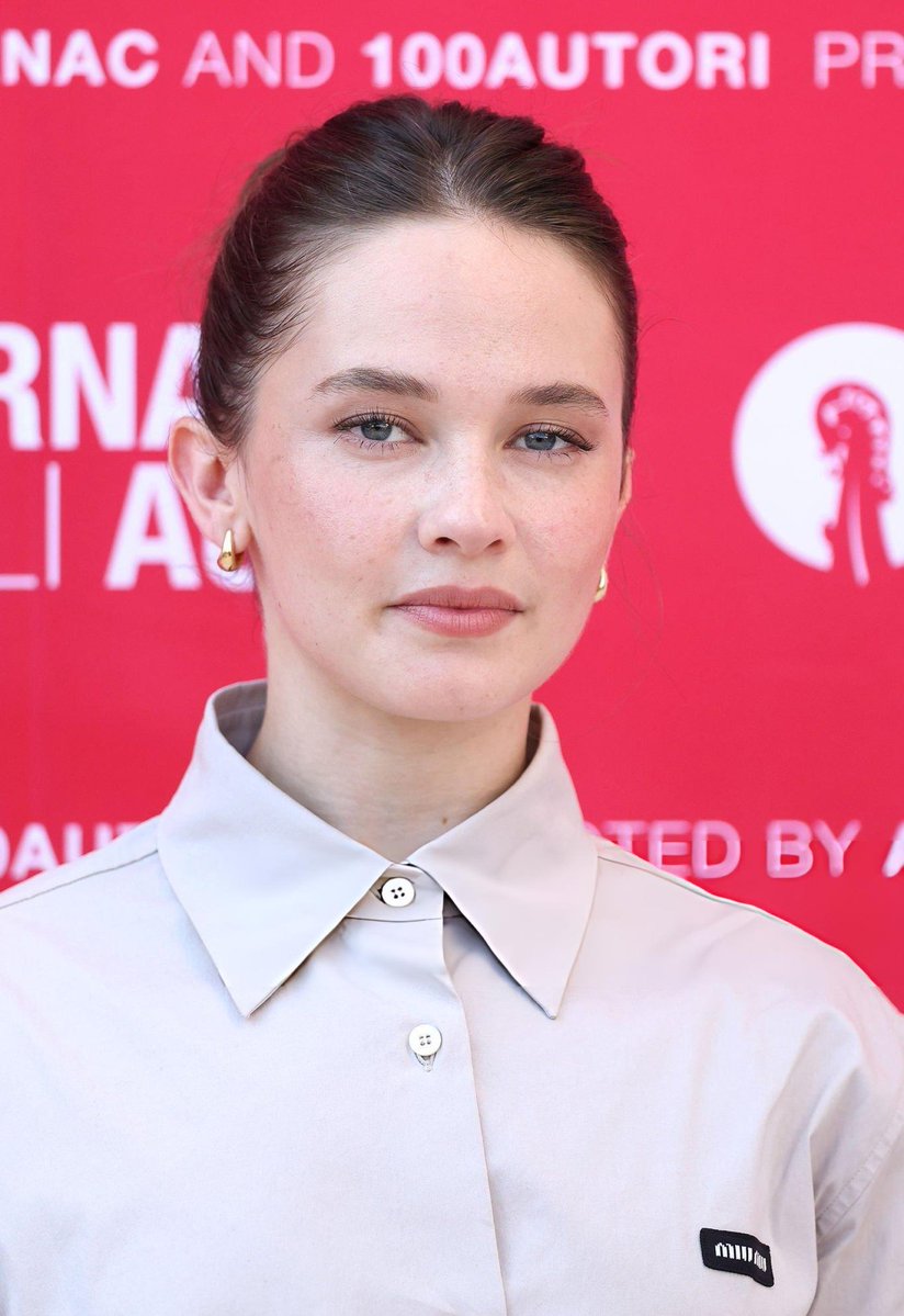 Gorgeous0017's tweet photo. Cailee Spaeny at the Miu Miu Women's Tales in Venice. 

Women's Tales has been giving female filmmakers a space to tell their own stories for years. 

Venice is probably the perfect place for that crossover. https://t.co/ovnUd70rkU