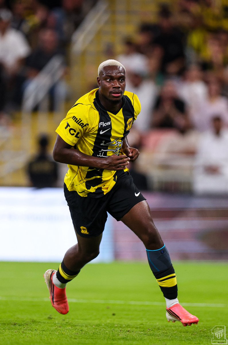 ittihad's tweet photo. هـو لا يلمع، لكـنه ذهـب يا عـميد 💫⚽️ https://t.co/TVC89ZP8jz