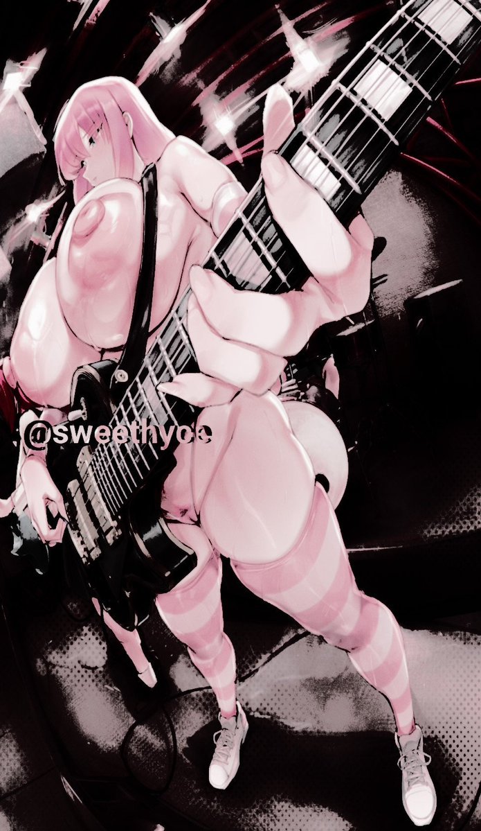 sweethycee's tweet photo. ⠀ ⠀ ⠀ ⠀♱ ⠀En su reciente concierto la rosada tuvo un problema con su vestuario, espera no les moleste a sus fans. 

↻ + 💬 + ♡ https://t.co/SWHL3IsD4M