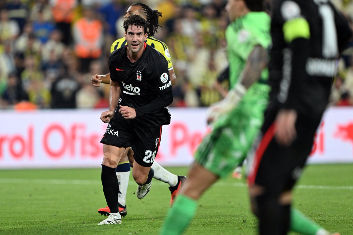 trtspor's tweet photo. Attığı golün ardından Dusan Vlahovic 📸 https://t.co/6mqKlGRhoy