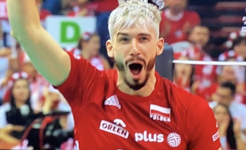 liillays's tweet photo. widzę że Blondi już rozkręca imprezę w kwadracie #gangłysego https://t.co/QYErjWcNQg