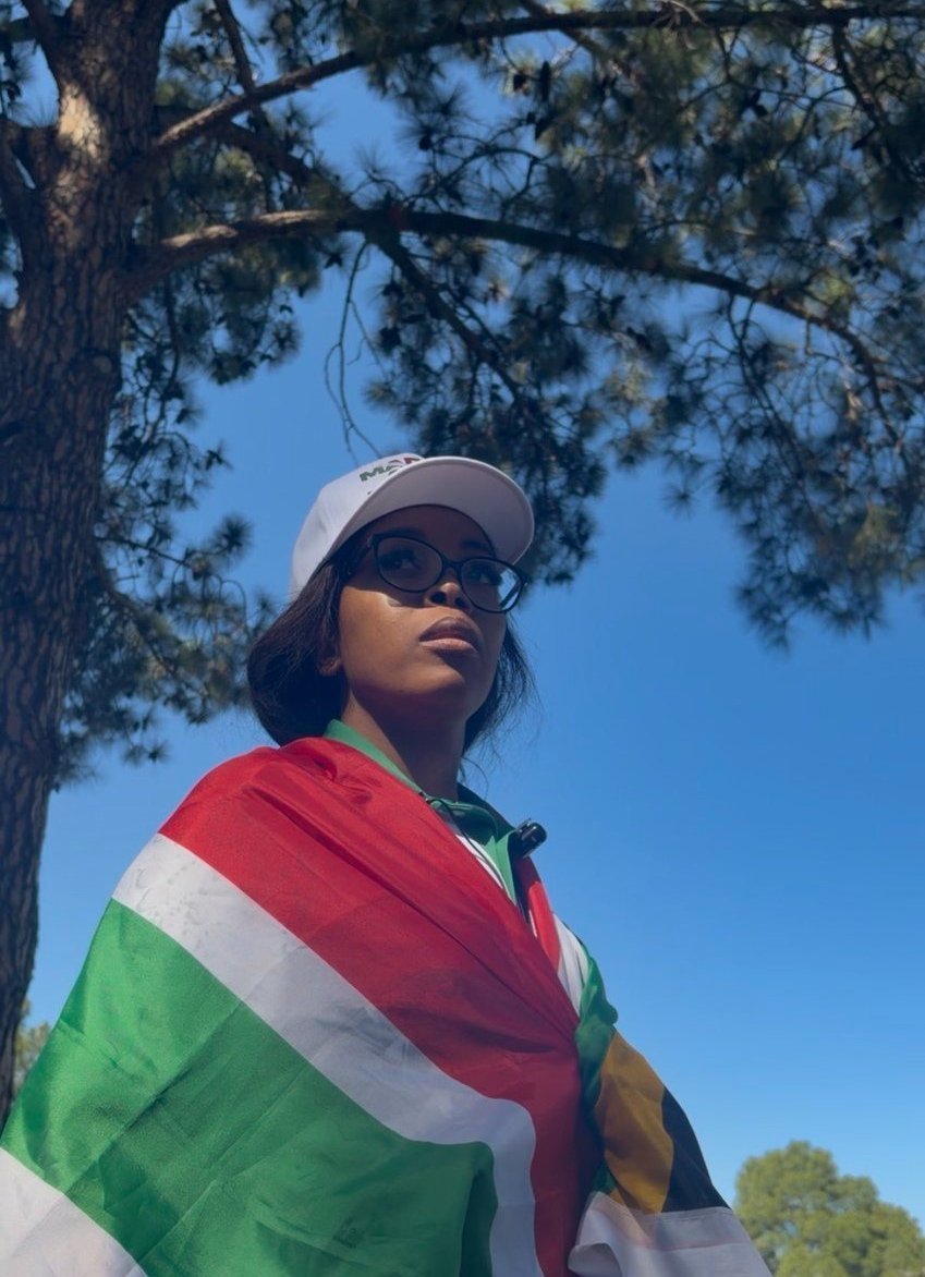 PrinceDikela's tweet photo. Let's frustrate the enemy by posting the greatest leader of our time!!!

#Jacinta https://t.co/9BlmybCe6k