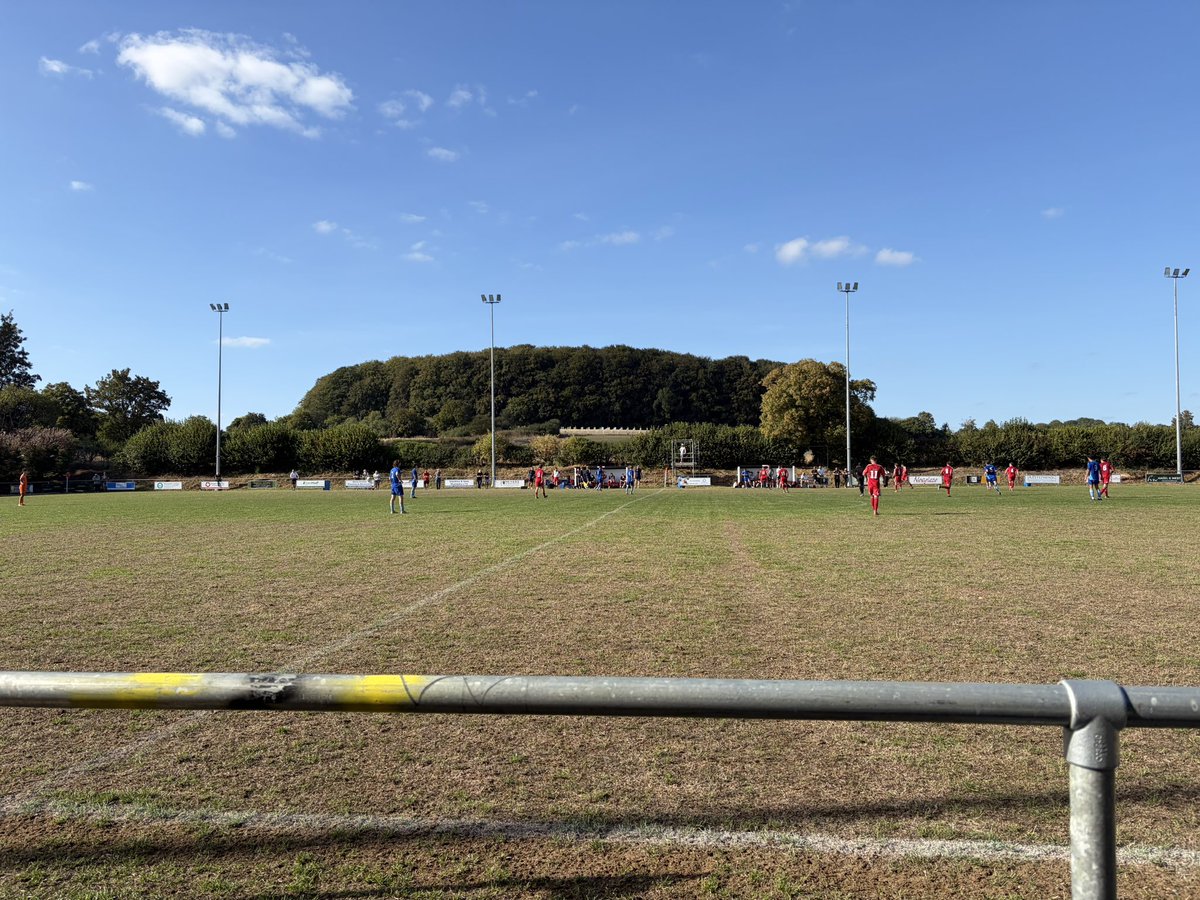 EllisPrince4's tweet photo. 2 new grounds today⚽️ 

Ground 276: Bournemouth 18’s 2 West Ham 18’s 2

Ground 277: Sturminster Newton 5 East Cowes Vics 0 https://t.co/NuCSsugVH1