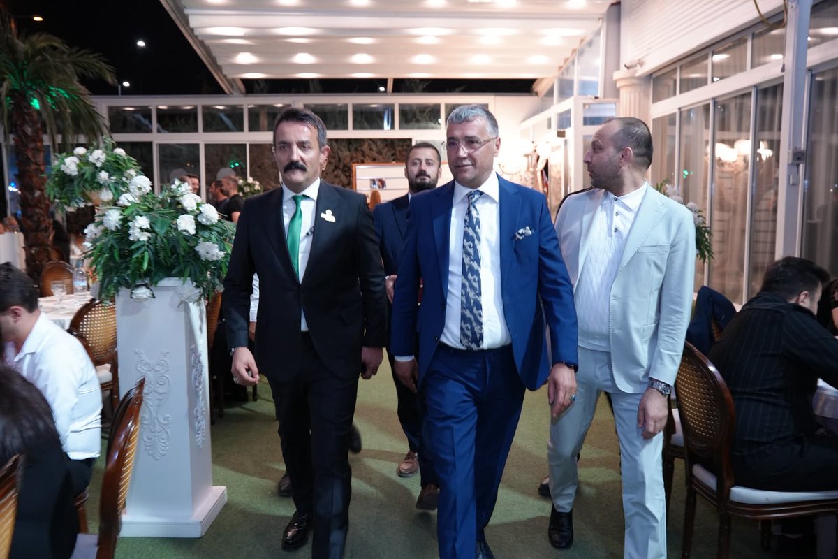 MhpAnkara06's tweet photo. (Türk’ün Töresini Yaşatmaya Devam Ediyoruz)

Koyuncu ailesinin kıymetli kızı Dilara ve Arslan ailesinin kıymetli oğlu Batuhan çiftinin düğün merasimine; İl Başkanımız Sn. Alparslan Doğan, KAÇEP Başkanımız Sn. Emel Öztürk, İl Yönetim Kurulu Üyelerimiz, Yenimahalle İlçe Başkanımız Sn. Hüseyin Altınok ile birlikte katılarak mutluluklarına ortak oldular.

Genç çiftimize bir ömür boyu mutluluklar dileriz.