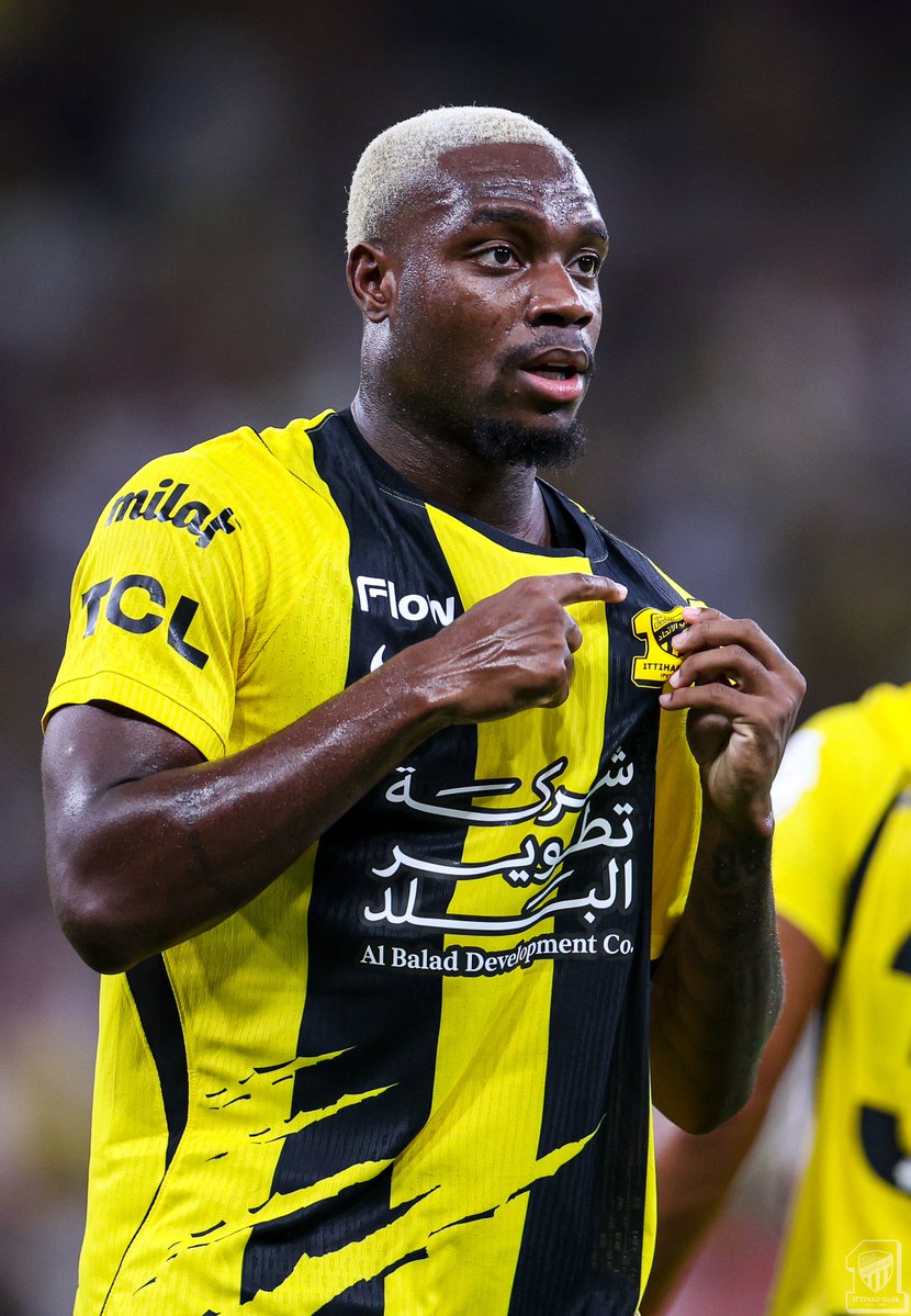 ittihad's tweet photo. 📸| من مخلبه يُعرف الـنمر 🐅
#الاتحاد_النصر https://t.co/d0ZkDduzHm