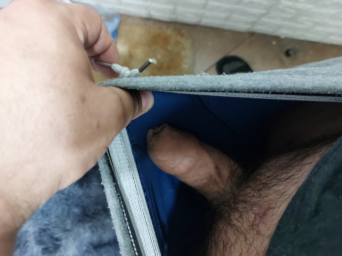 JohannesRimski's tweet photo. @PZ_X__ @OrionPue #dormida 🐛🍆 https://t.co/JoJcPiiWXx