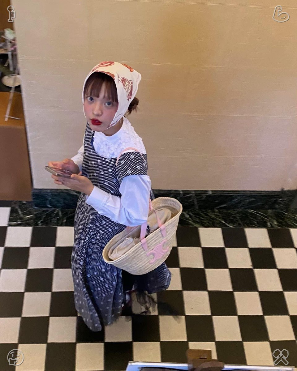 supanatarmja's tweet photo. 🎤Playing Dominoes with Big Brother—the pieces come in all sorts. "You ought to keep a journal of your own," Lila suggested, passing a tiny notepad she had carried along to the girl. "Jot down every store you step into, every taste you sample, and eventually, you'll amass a https://t.co/MF1yJg7FOA