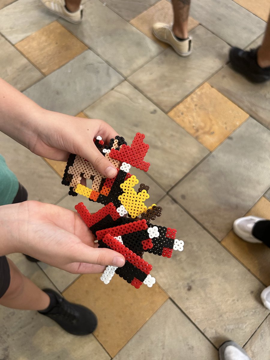 Galantarp's tweet photo. Gran Canaria Experience 26 is happening. Kids making pixel art hamma beads of the game characters, players of all ages at the stand, and the king watching over everything. 👑

This is why I make games.

#gamedev #godot #indiedev #pixelart #GCX26 https://t.co/hsv2U6pkEg
