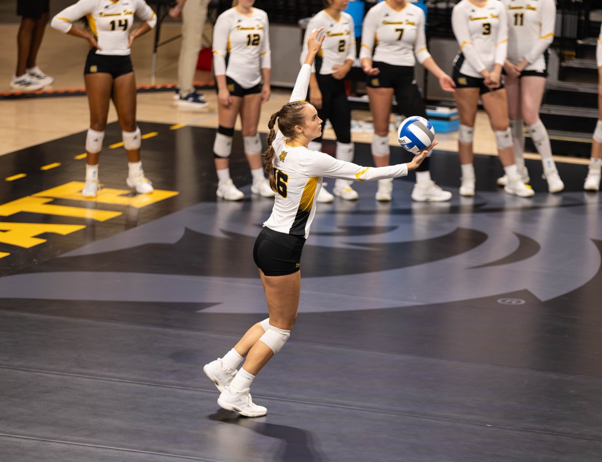 KSUOwlsVB's tweet photo. Flicks from set 1 and 2!

#OwlFamily | #HootyHoo 🦉🏐 https://t.co/Oy81xXkLKZ