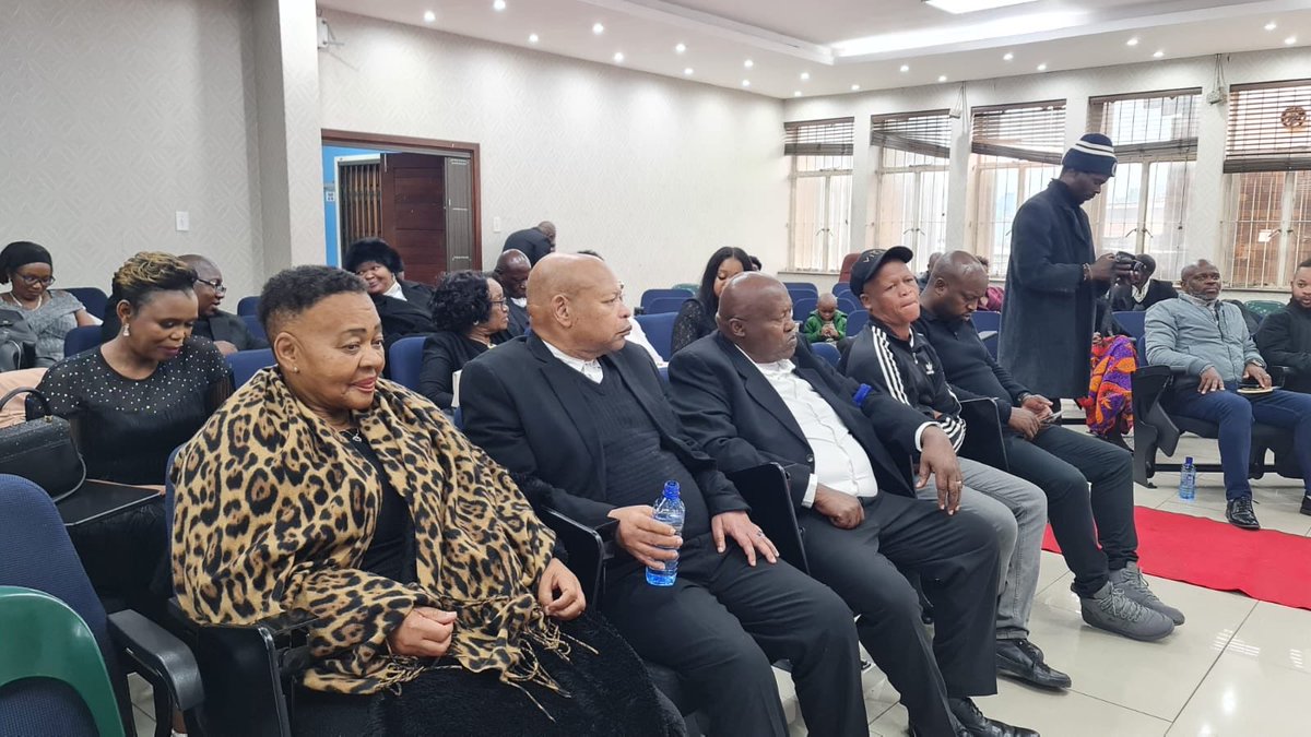 gpgSocDev's tweet photo. The awards celebrate and recognise community leaders who have demonstrated outstanding leadership, dedication and commitment to making a positive impact in their communities.
#GautengCommunityLeadershipAwards #CommunityDevelopment #GrowingGautengTogether https://t.co/Aidle90GxU