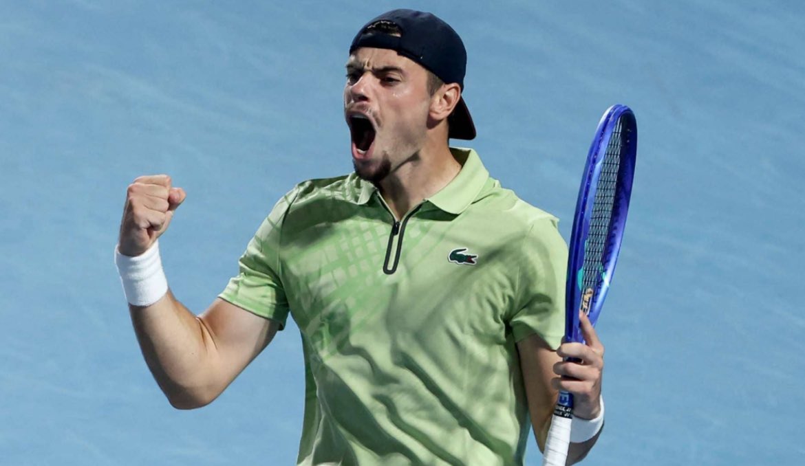 Underdawgpicks's tweet photo. US OPEN 🎾🐶

I’m in my bag. Gea as a dog = 2u BET.

We also have a parlay to end the day right after cashing the 2U on Potenza 💰🎾

Arthur Gea ML vs Zheng (2u)
@ 2.35 / +135

Parlay 🎯 
Luciano Darderi ML vs Sweeny 
+
Benjamin Bonzi win a set vs Khachanov 
+
Zizou Bergs win a set vs VDZ 
@ 2.26 / +126