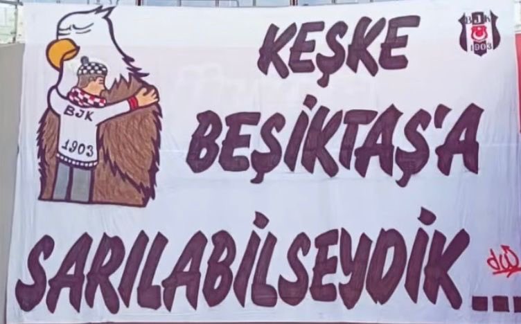 EvrenChicago's tweet photo. DERBY 

oncelikle 2 takima da boyle guzel futbol izlettirdikleri icin tesekkur ederim . 👏 👏 

BESIKTAS artik lig yolunda ben bu masadayim ve kalkmaya da niyetim yok dedi ! 

iyiki Besiktas’liyiz https://t.co/IqPu0HvYdc