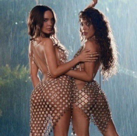 its_mauvega's tweet photo. La forma en la que Danna y Belinda y Danna y Tini apoyándose como mujeres y colegas, demostrando una vez más que el problema y rivalidad lo generan los fandoms, que reinas son ✨🫰🏻#PopStar #Danna #Belinda #Tini https://t.co/q5Yli1u5Ku