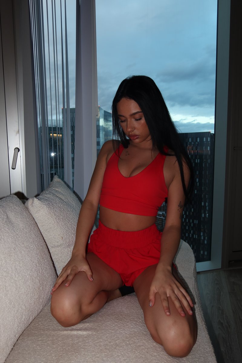 miapiperxo's tweet photo. Do you think you can handle me? https://t.co/8lNn9ss5G8