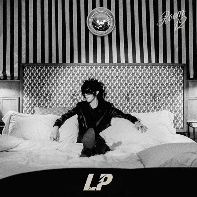 Camilo_tecuenta's tweet photo. ROOM 12 - LP
⭐️⭐️⭐️1/2
La artista estadounidense vuelve con un álbum emocional, elegante y de producción cuidada, donde su inconfundible voz sigue siendo el gran protagonista, aunque no reinventa nada y todavía deja la sensación de que podría arriesgar mucho más. https://t.co/HzSmJ4lcrQ