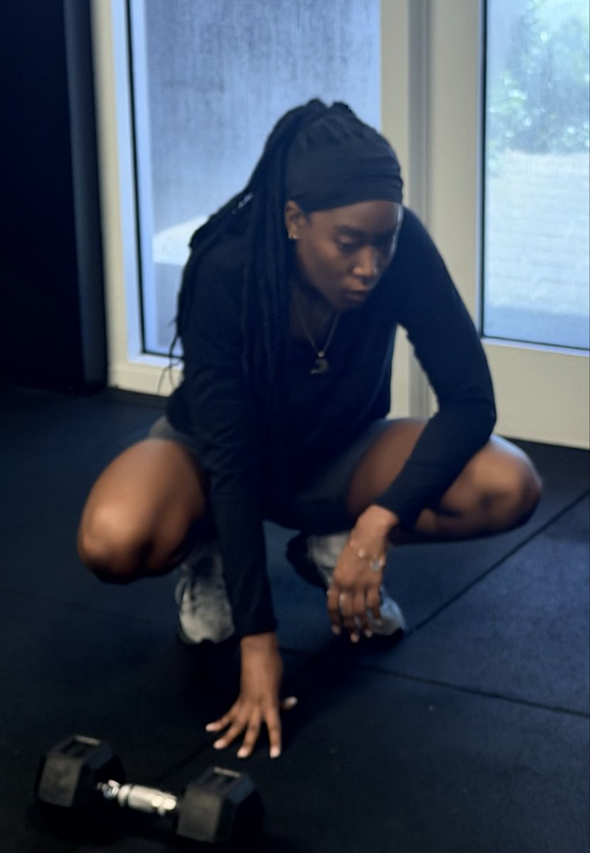 JCreweChosen's tweet photo. INSTAGRAM vs REALITY 😂💀
SWIPE LEFT ⬅️⬅️⬅️⬅️⬅️

Instagram: 😤💪🏽🔥 “WE BUILT DIFFERENT!”

Reality halfway through the workout: 😵‍💫🥵 “Coach… how much longer?!”

Reality after the workout: 🪦😂 “Just leave me here…” https://t.co/2ZO6rjghOY