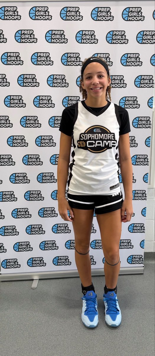 KaiyaBoone29's tweet photo. Sophomore ID Camp day @PrepGirlsHoops @PGHIndiana https://t.co/RV01KGb81P