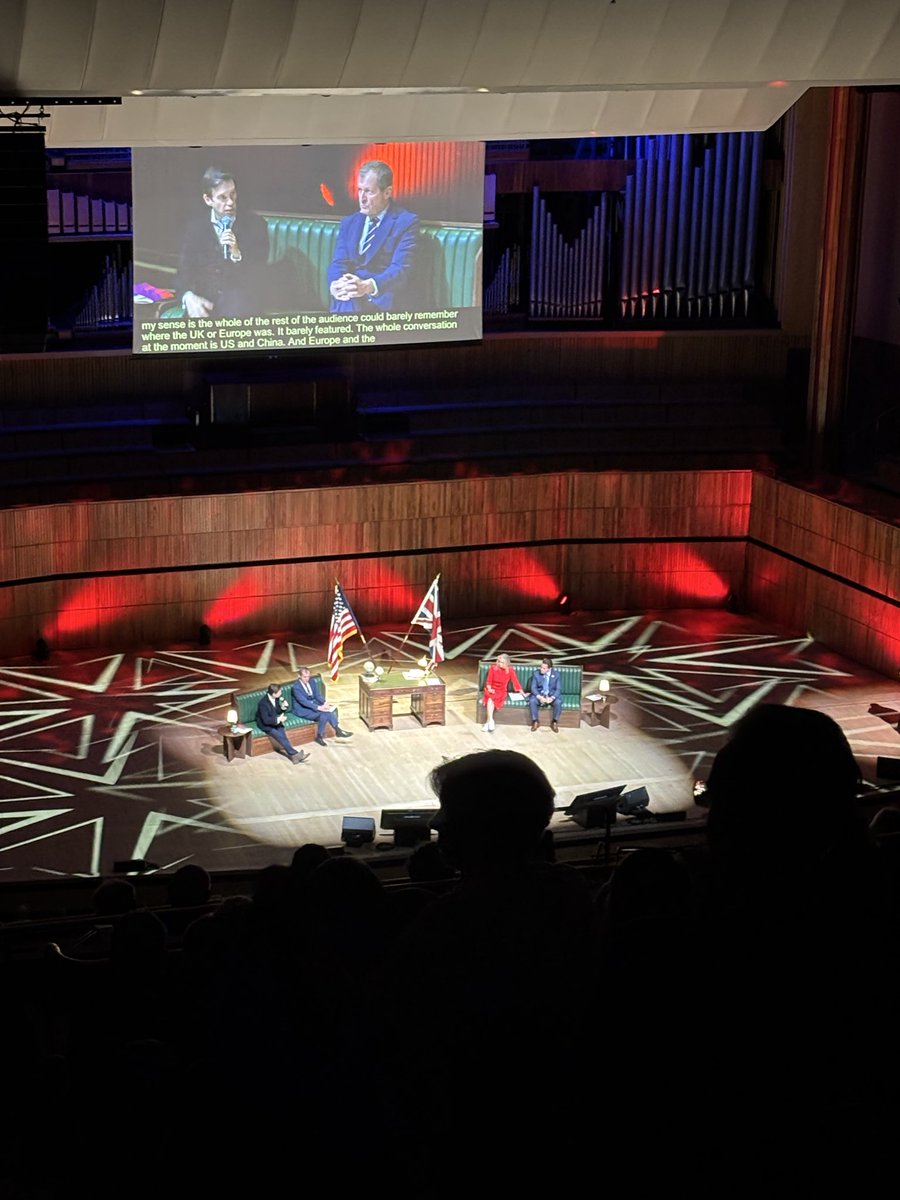 Treacle1975's tweet photo. Been there, done that, got the T-shirt.
(And the book 😆)
@Scaramucci @KattyKay_ @RoryStewartUK @RestIsPolitics @RestPoliticsUS
#TheRestIsFest #SpecialRelationship https://t.co/UrS0NdqE5d