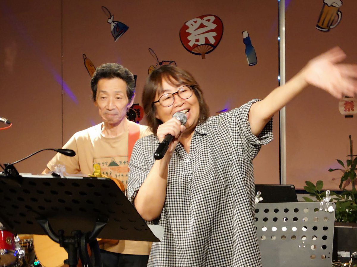 anna515cajon's tweet photo. おはようございます^_^
昨日は北松戸もみじの
オープンマイクに参加してきました♪😊
久しぶりに行けてみんなと色々な話もできて楽しかったわ😆
今日は雨の一日になりそうです☔️ https://t.co/mJ3rGwHwnB