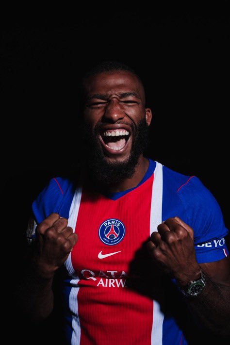 psgcommunity_'s tweet photo. ICI C’EST PANAME MON GAAAAAAARS 🥊❤️💙 https://t.co/1z5A6iHMgl