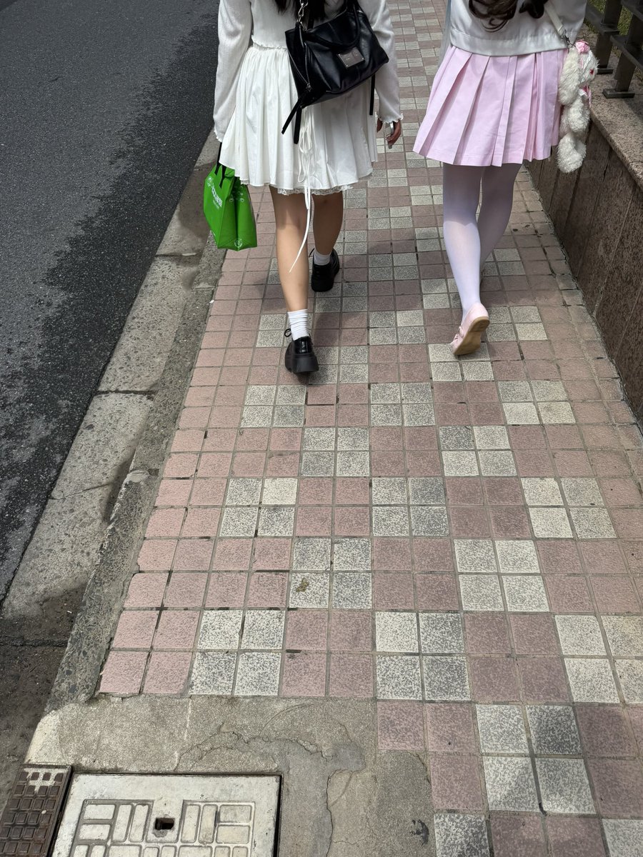 060102seven's tweet photo. #白袜 #白丝 #萝莉 双爱😏 https://t.co/juqmDGbJdi