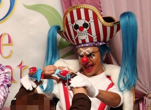 lipliner522's tweet photo. 9/5も入ってきたんですけど、もう座長キラキラ嬉しそうすぎてほんますき！9/4よりも💪持ち上げて嬉しそうだった😂デザート皿にもばぎーばぎーって描きまくってたら、うんうん頷いて肩ポンされたし、ぱとっそにセンス良いってめっちゃ褒められた❤️ https://t.co/DhscCImbPg