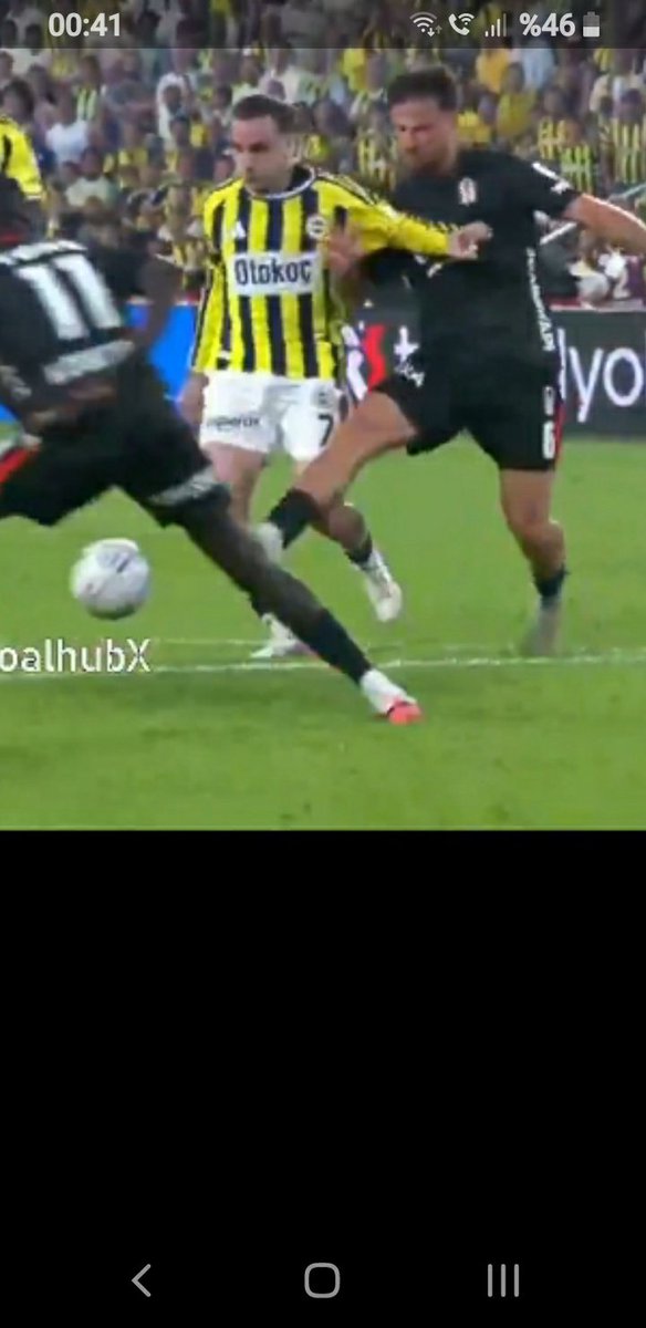 gercek1905's tweet photo. @AvSabriOzturk @Fenerbahce @TFF_Org Şimdi bu PENALTI mı?
Eğer kuvvetli temas varsa,ancak FAUL olur.
Müdahalede 
Keremin iki atağı dışarda. https://t.co/wVxKSrGoay