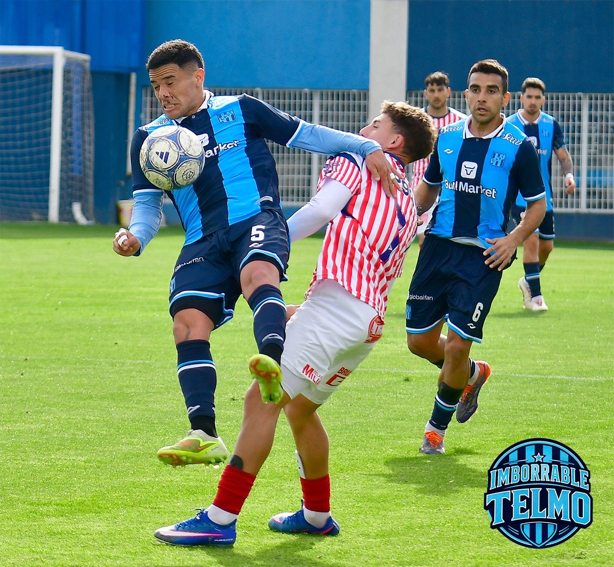 ImborrableTelmo's tweet photo. San Telmo igualó ante Los Andes sin goles en la Isla Maciel.

El Candombero hizo un buen primer tiempo, lo buscó desde el principio, generó varias y muy claras situaciones de gol pero no las pudo resolver (+) https://t.co/ST32rFfort