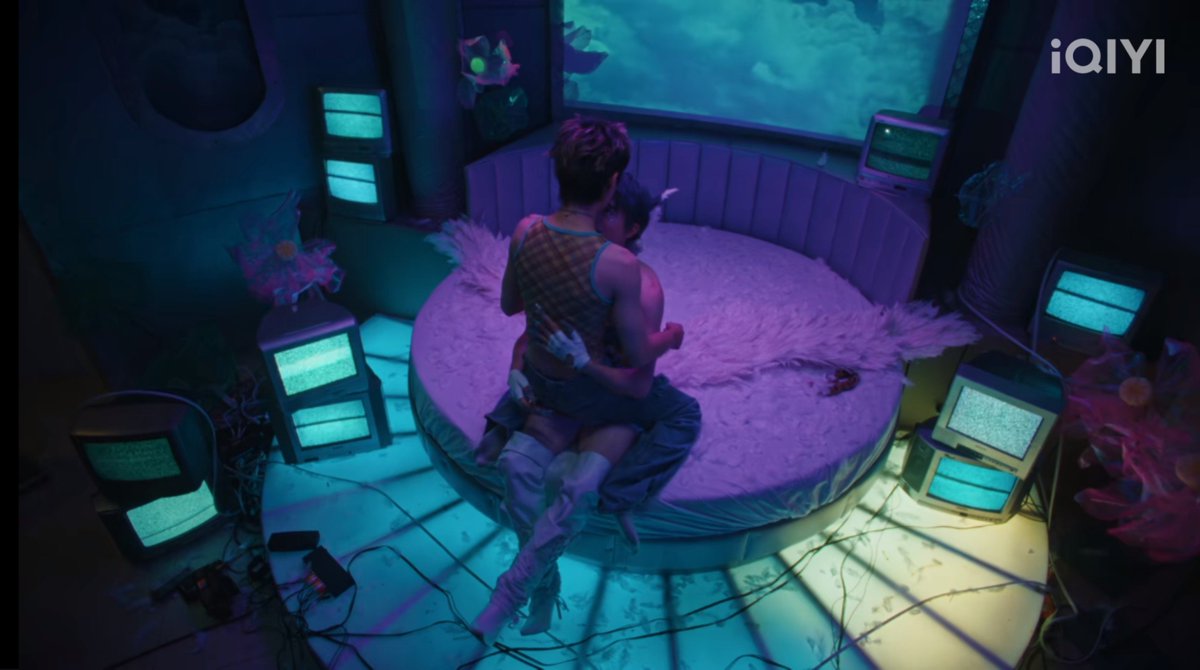 chelaecaeli's tweet photo. The way this scene was directed and designed deserves a category of its own. A masterpiece.
#GELBOYS2EP5 #BAABINBUA #BAABUA #BUABAABIN https://t.co/voe9vdXD2S
