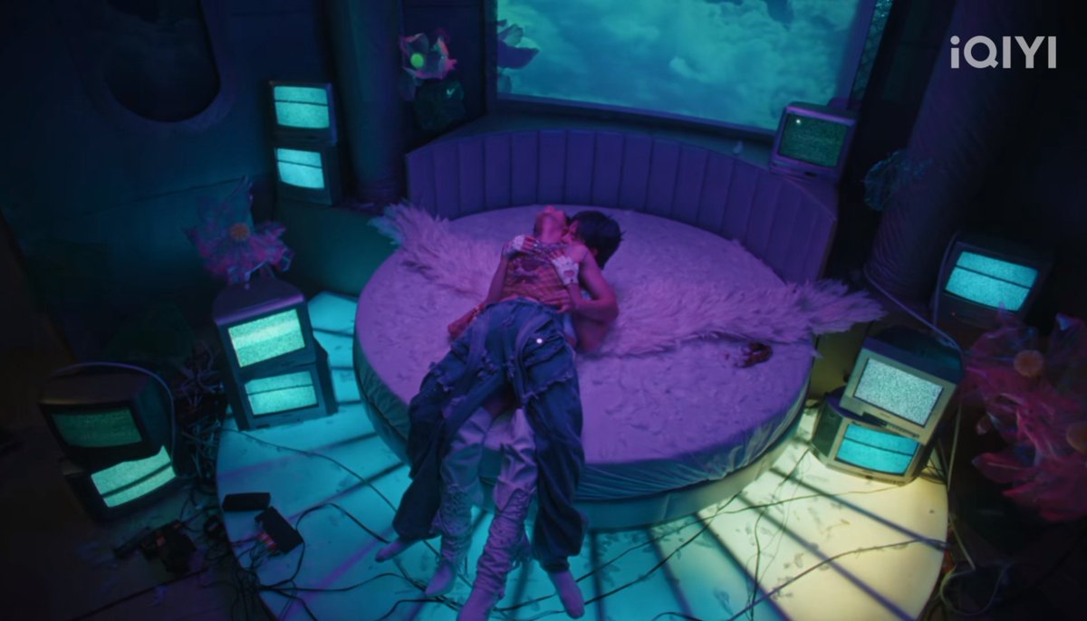 chelaecaeli's tweet photo. The way this scene was directed and designed deserves a category of its own. A masterpiece.
#GELBOYS2EP5 #BAABINBUA #BAABUA #BUABAABIN https://t.co/voe9vdXD2S