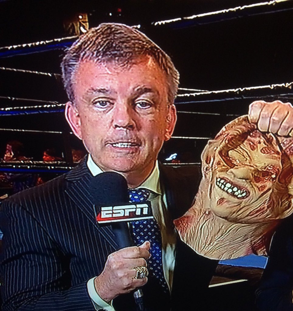 BoxingHistory's tweet photo. DAZN feed had zero audio earlier, now it's randomly switching to the French broadcast, boxing is so back baby https://t.co/OSXEqCAg2h