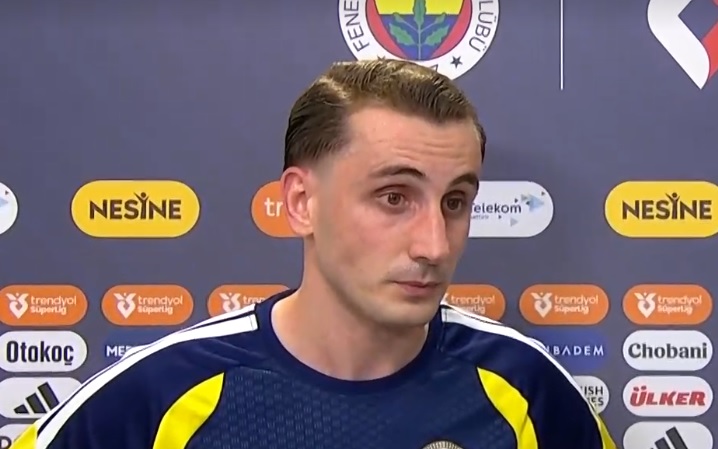 futbolarena's tweet photo. SON DAKİKA - Kerem Aktürkoğlu: "Doldum ben artık. Fenerbahçe'nin hakkı yenmesin. Kimsenin hakkı yenmesin. Adil kararlar verilsin. Ortada adil bir şey yok. Penaltı verilse belki bambaşka bir şey konuşacağız. Kötü oynarken de kazanabilirsin. Kötü oynadık diye penaltımız verilmeyince ne yapacağız? Artık bir şeylere dur demek gerekiyor." (beIN Sports)