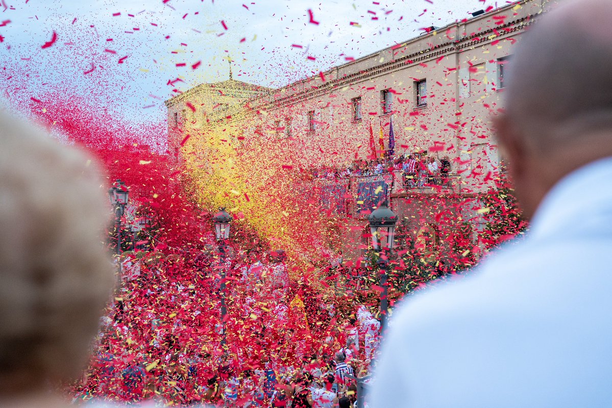 ayto_pozuelo's tweet photo. 🎉 ¡Así ha sido el chupinazo de estas fiestas patronales!

El pregón de La Ynseparable abre una semana para disfrutar, compartir y llenar nuestras calles de alegría

Y, como siempre, junto a las peñas, bandas de música, hermandades y otras entidades de Pozuelo

¡Felices fiestas! https://t.co/SN4O14YCmH
