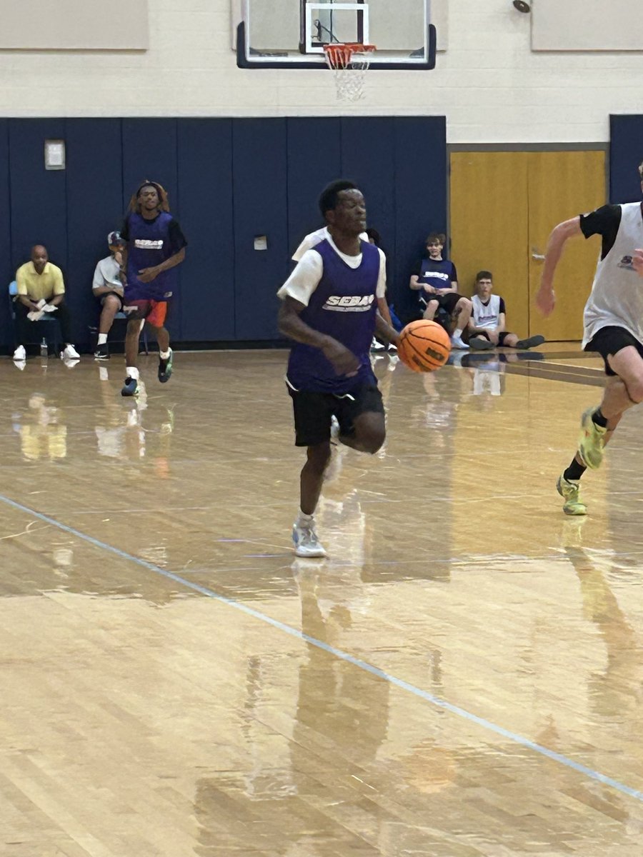 CoachTravisMoo1's tweet photo. @AbelTrotman3 is a true point guard. He has excellent handling and defends the position at a high level. He seems to be at his best offensively when he has the ball in his hands. He creates consistently for himself and sets the table for teammates. @SEBARoundball @CoachBrad_ https://t.co/hTq4Mc82bt