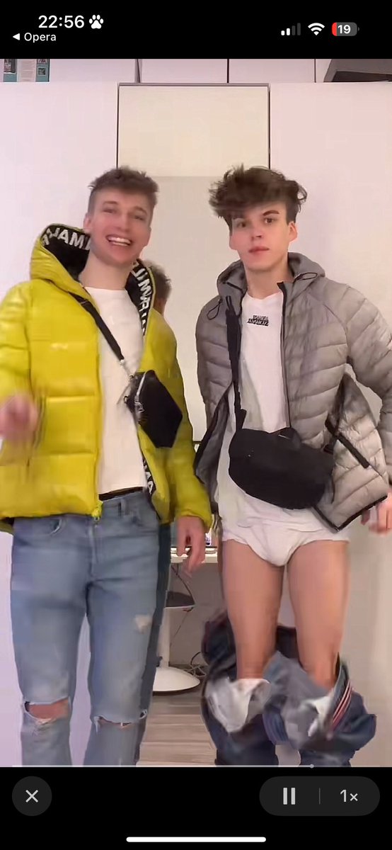 hot_influence's tweet photo. Jasper hot foto 🥵🥵🥵 https://t.co/q2WtHX1RY5