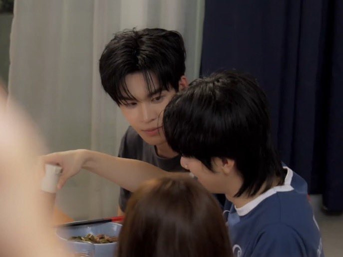 catwrg's tweet photo. I saw this and I realized that P’Third said “I don’t like you”! 
My reaction:🤨

MR FANBOY CHAPTER 2 
#MrFanboyEP2 https://t.co/ukhM2yb6nY