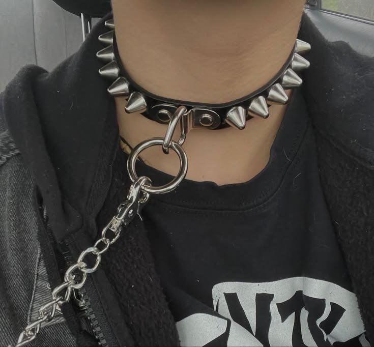 numetalperro's tweet photo. intro... °. ⋆༺♱༻⋆. °⛧

• perrito, he/him, 20yo
• likes: agatha all along, numetal, sanrio, scooby doo, jjk, n other stuffs 
• dni: minors, edtwt, shtwt, nsfw

~ owner: @diosacayena 

#puppyboy #petre #puppytwt #puptwt #puppyboyfriend 

♡/↺  to be moots  🐾 https://t.co/AFZS28qTtx