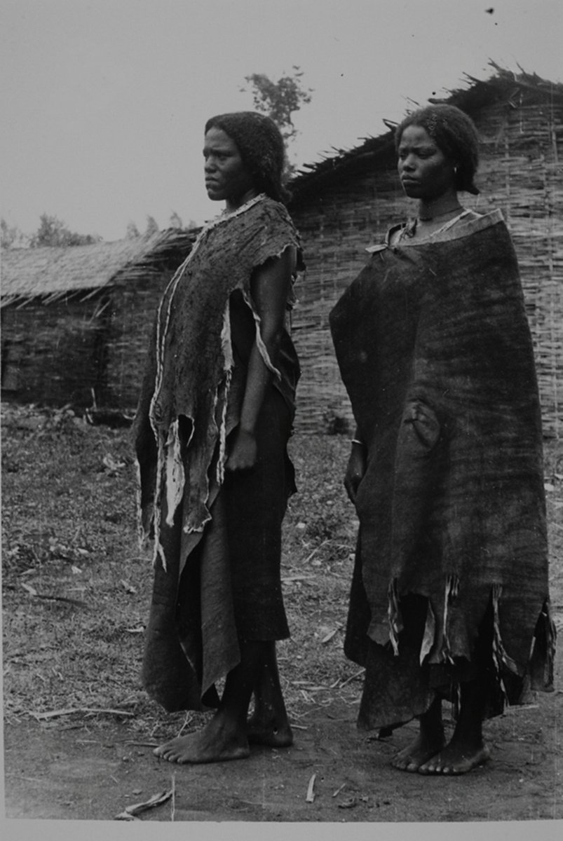 biniamhirut's tweet photo. Sidama women 1939
#Ethiopia #ታሪካችን https://t.co/rXA9pVyoyj