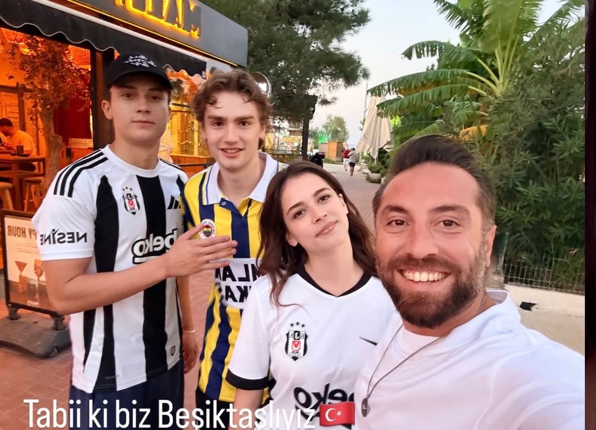 _MRD_x's tweet photo. YUH kaslar falan Çağan hayırdır 🔥!
#Daha17 #ÇağanEfeAk https://t.co/Pl5QA1zR4E