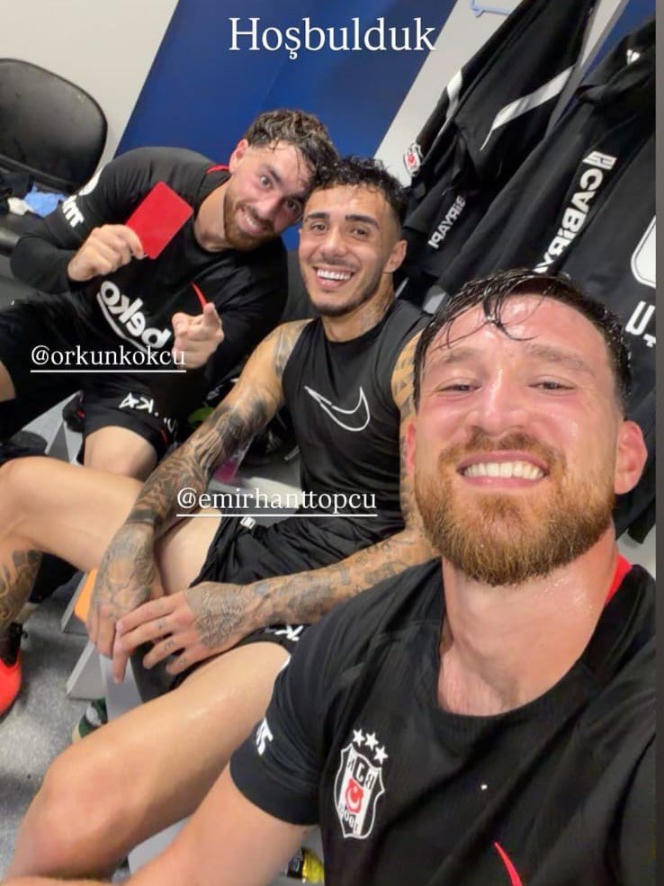 Besiktas_Neferi's tweet photo. Salih hajshshshhshshshshshshshshshshshshhshahahshshshsjsjsjsjsjshsh https://t.co/SbRzf10YIv
