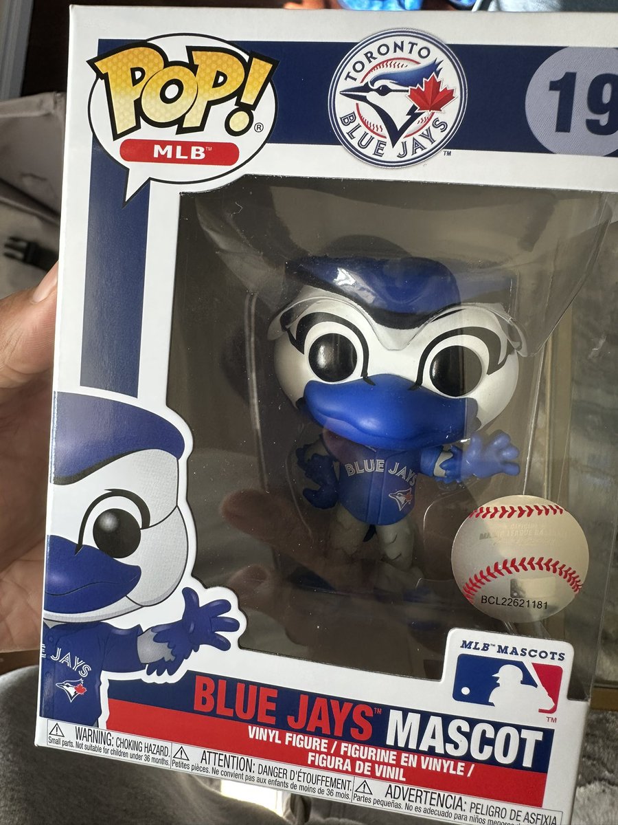 comicallystrong's tweet photo. Always reppin the crew @BlueJays https://t.co/AEiNY4lWT2